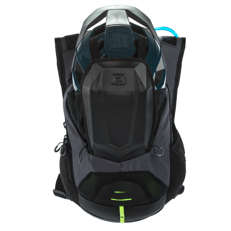 Load image into Gallery viewer, OGIO DAKAR 3L Hydration Pack
