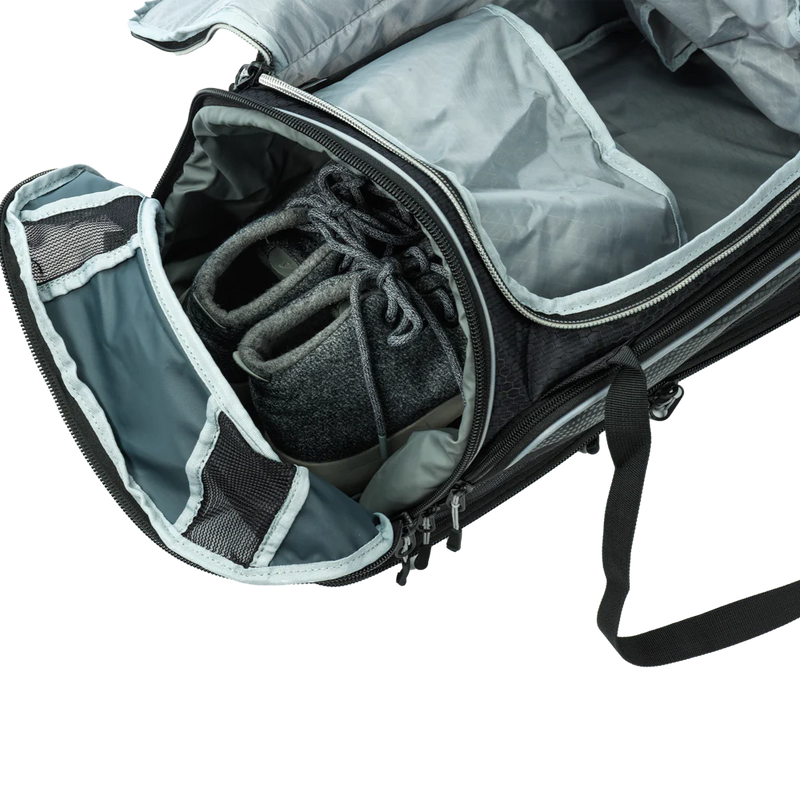 Load image into Gallery viewer, OGIO GRAVITY DUFFLE BAG
